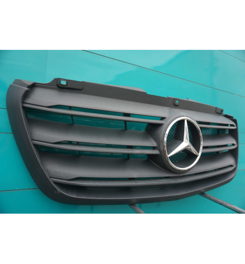 Mercedes-Benz Mercedes Sprinter W907-910 Kühlergrill  A9108852600 -14068- Front- & Kühlergrills