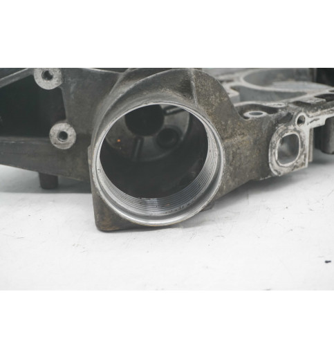 Mercedes-Benz Mercedes Vito W639 Stirndeckel Ölfilterhalterung  R6460151002 -14081- Sonstige