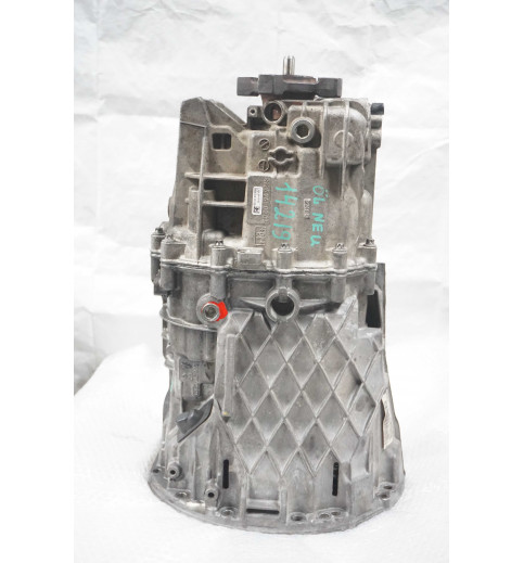 Mercedes-Benz Mercedes Sprinter W906 Getriebe  711680 A9062605200  -14219- Schaltgetriebe