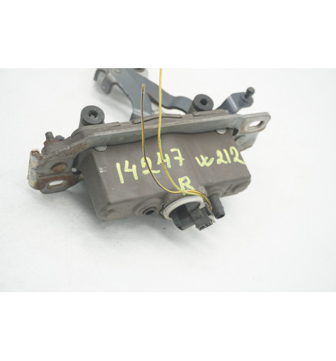 Mercedes-Benz Mercedes W212 E-Klasse  Motorhaubenscharnier vorne rechts A2129066301 -14247- Scharniere, Verschlüsse & weitere Motorhaubenteile