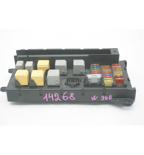 Mercedes-Benz Mercedes Sprinter W906 Sicherungskasten A9065450401 -14268- ECUs & Steuergeräte