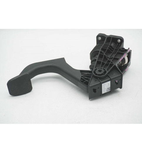 Mercedes-Benz Mercedes Vito W447 Kupplungspedal  A4472901701  -14284- Pedale, Pedalkappen & Fußstützen