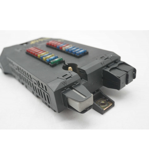 Mercedes-Benz Mercedes Sprinter W901 W905  Sicherungskasten A9015400350 -14408- ECUs & Steuergeräte