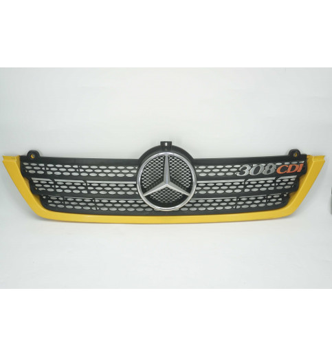 Mercedes-Benz Mercedes W901-W905 Kühlergrill  A9018800385  -14420- Front- & Kühlergrills