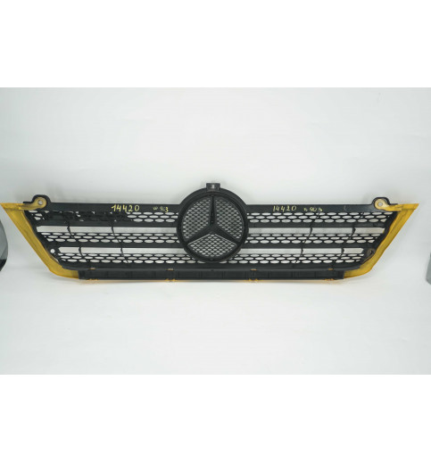 Mercedes-Benz Mercedes W901-W905 Kühlergrill  A9018800385  -14420- Front- & Kühlergrills