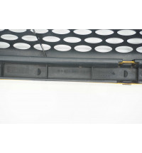 Mercedes W901-W905 Kühlergrill  A9018800385  -14420-