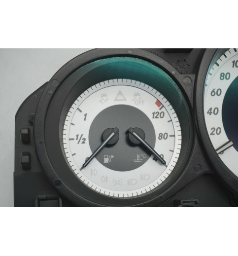 Mercedes-Benz Mercedes W204 C-Klasse Tacho Kombiinstrument A2049004609 -14444- Kombiinstrumente