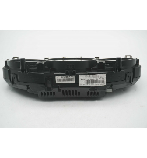 Mercedes-Benz Mercedes W204 C-Klasse Tacho Kombiinstrument A2049004609 -14444- Kombiinstrumente
