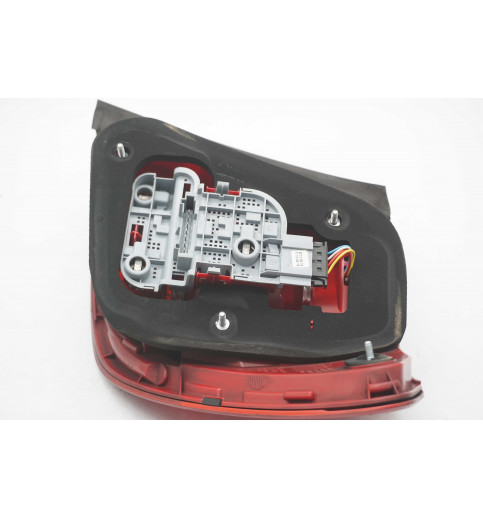 Mercedes-Benz Mercedes W204 Rücklicht Facelift LED links Kombi A2048204664 -14453- ECUs & Steuergeräte