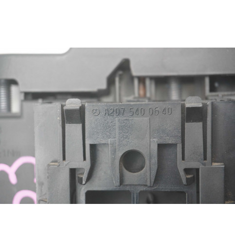 Mercedes-Benz Mercedes W204 C-Klasse  Sicherungskasten A2075402550 A2075400640-14463- ECUs & Steuergeräte