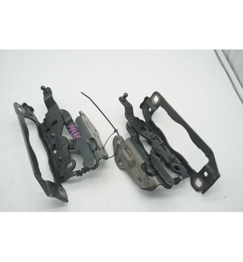 Mercedes-Benz Mercedes W204 C-Klasse Motorhaubescharniere L+R A2048800828 A2048800728  -14465- Scharniere, Verschlüsse & weitere Motorhaubenteile