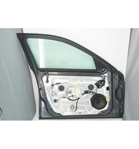 Mercedes-Benz Mercedes W204 Tür Vorne Links  Farbe-755  -14475- Türen & Türenbleche