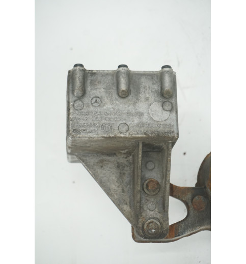 Mercedes-Benz A4473530095 Mercedes W447 Halter Differential Hinten -14634- Sonstige
