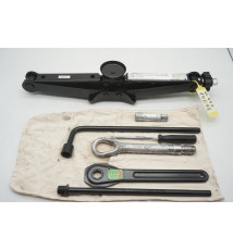 A4475800900 A6395800218 Mercedes V-Klasse W447 Wagenheber  -14648-