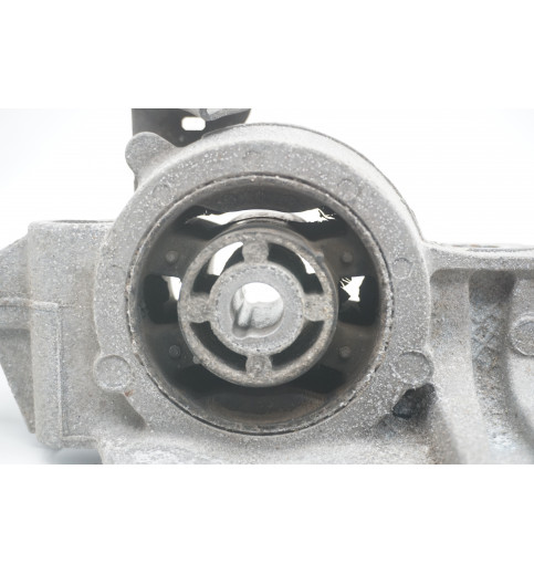 Mercedes-Benz A4473530000 Mercedes V-Klasse W447 Halter Differentialgehäuse -14649- Halterungen fürs Getriebe & Antrieb