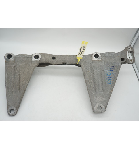 Mercedes-Benz A4473530000 Mercedes V-Klasse W447 Halter Differentialgehäuse -14649- Halterungen fürs Getriebe & Antrieb