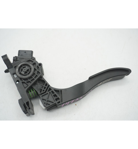 A9073010200 Mercedes W447  Gaspedal  -14735-