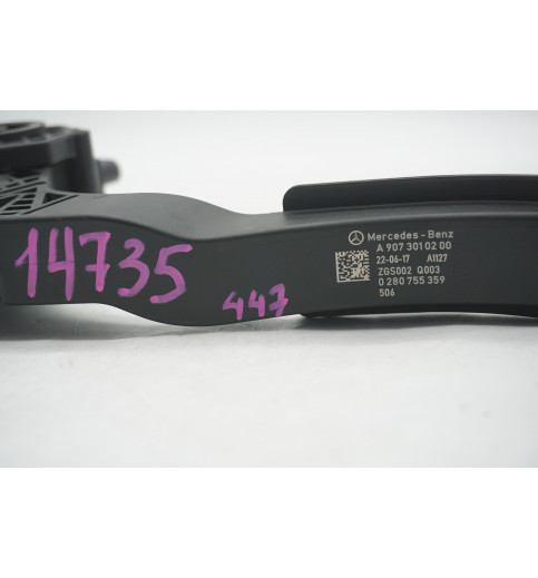 A9073010200 Mercedes W447  Gaspedal  -14735-
