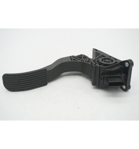 A9073010200 Mercedes W447  Gaspedal  -14735-