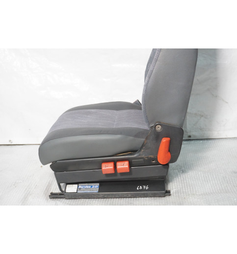 Mercedes Sprinter W901-W905 Sitz Fahrersitz vorne links -14857-