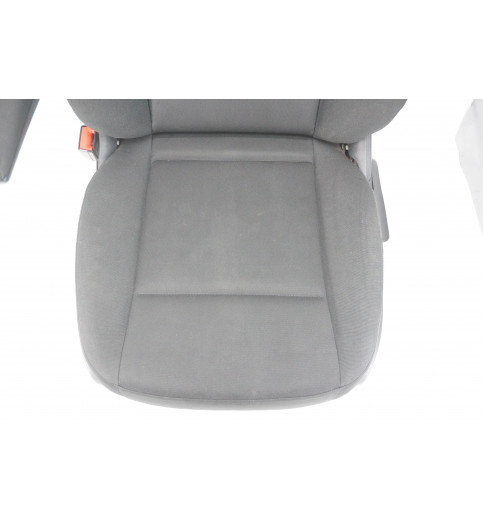  Mercedes W907-910 Sitz vorne links schwarz  -14958-