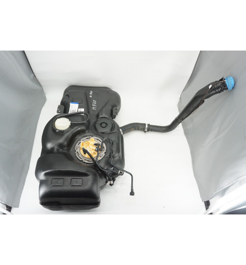 A9104700400 9104701800 A9104702100 Mercedes W910 Dieseltank mit Pumpe  -14970-