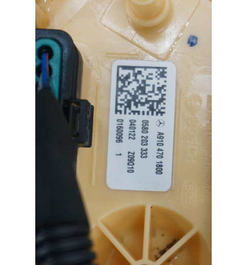A9104700400 9104701800 A9104702100 Mercedes W910 Dieseltank mit Pumpe  -14970-