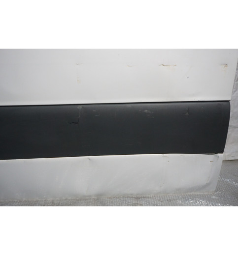 Sprinter W910 Schiebetür Seitentür Reschts Höche221cm Breite151cm -15039-