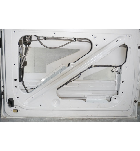 Sprinter W910 Schiebetür Seitentür Reschts Höche221cm Breite151cm -15039-