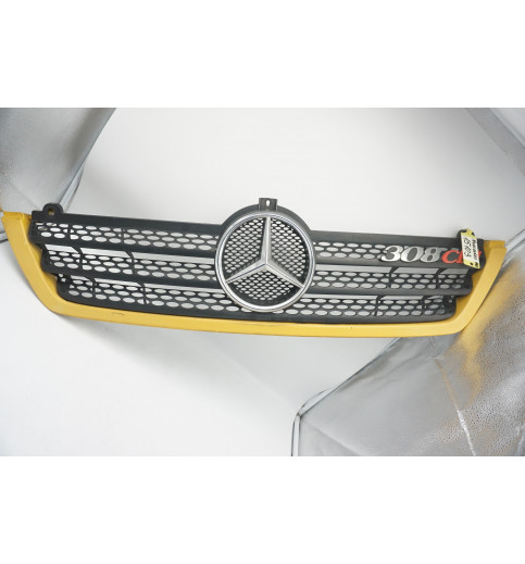 A9018800385 Mercedes W901-W905 Kühlergrill    -15103-