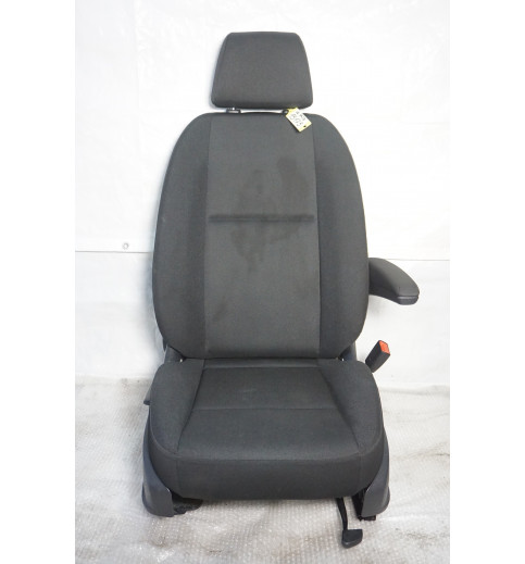  Mercedes W907 Sitz vorne rechts schwarz 