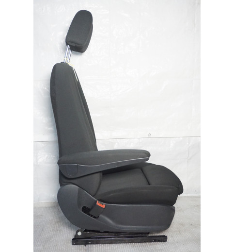  Mercedes W907 Sitz Fahrersitz vorne links schwarz 