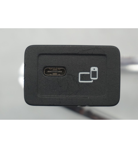 A2478204102 Mercedes Sprinter W907 USB- Anschluss 