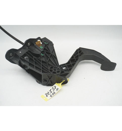 A9072900000 Mercedes Sprinter W907 Kupplungspedal