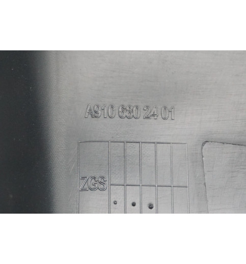 A9106802401 A9106802301 Mercedes  W907-910 Mittelkonsole Armaturenbrett  