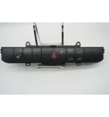 A6398701310 A6398700310 A6394420023 Mercedes Vito W639 Schalter Warnblinkanlage 