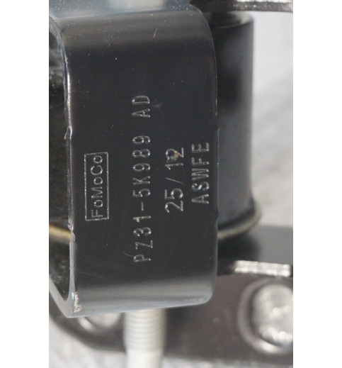 PZ315B947AD  7TG505311  VW Transporter T7 Querlenker Achsschenkel links hinten