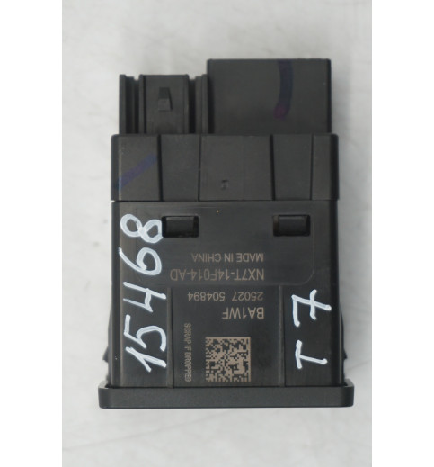 NX7T14F014AD 2HJ035857B  VW Transporter T7 USB-Buchse
