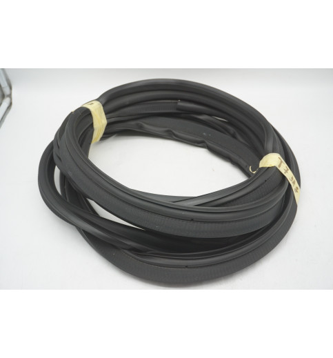 PZ31V404A07AF 7TG829193K VW Transporter T7 Türdichtung hinten