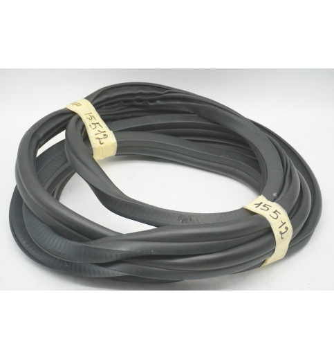 PZ31V253A10BC 7TG843792B  VW Transporter T7 Türdichtung für Schiebetür