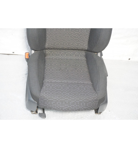Mercedes Vito W447 Fahrersitz vorne links Caluma